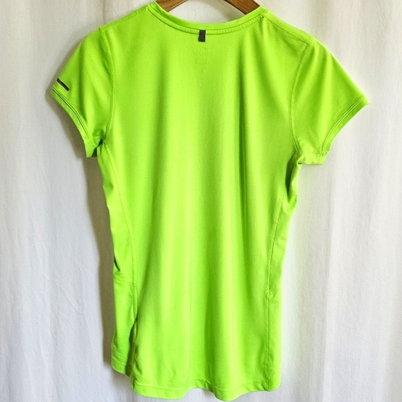 Nike Running Neon Green Short Sleeve Dri-Fit Miler Running T-Shirt - Picture 5 of 16